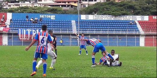 Friburguense goleia o Carapebus e assume a vice-liderança