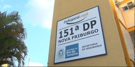 MPRJ faz operação em Friburgo e Carmo contra 2 delegados denunciados por exigir R$ 5 mil para não dar andamento à investigação