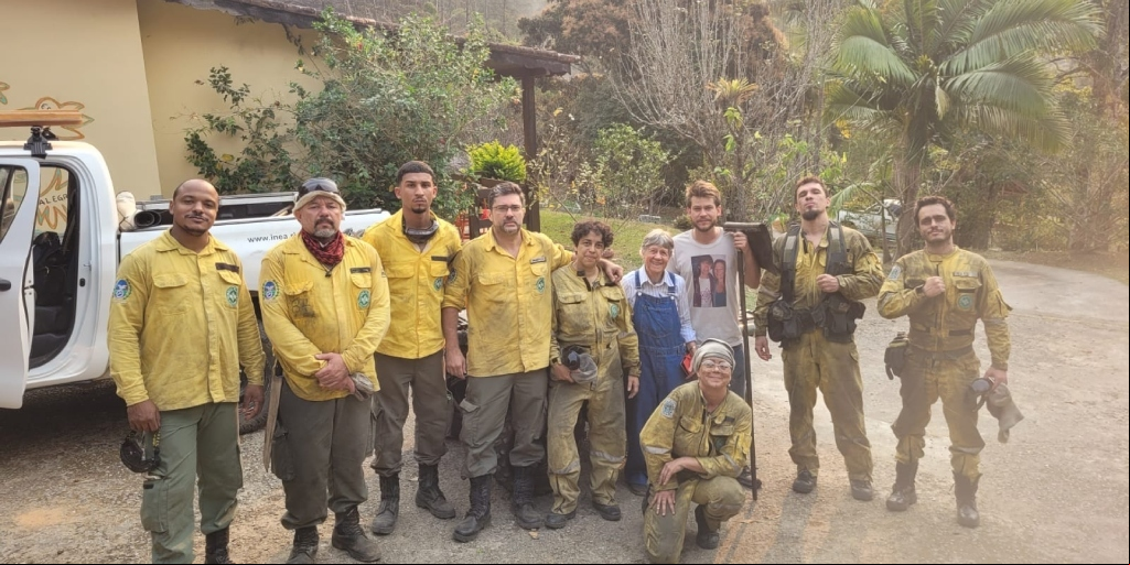 Equipes trabalharam no combate ao fogo em Lumiar 