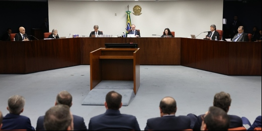 Por unanimidade, STF torna Bolsonaro e mais sete réus por tentativa de golpe de Estado