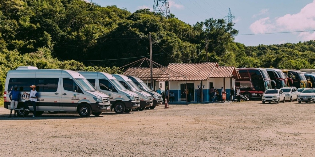 Cabo Frio aumenta tarifa para transportes de turismo e implementa novas regras para o setor