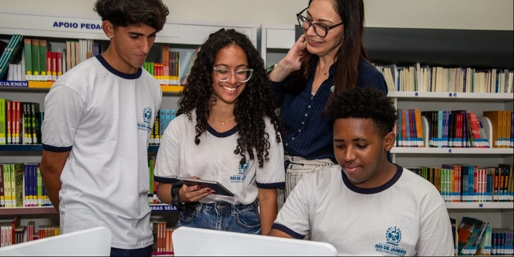 Governo do Estado lança plataforma Enem RJ para preparar estudantes da rede estadual