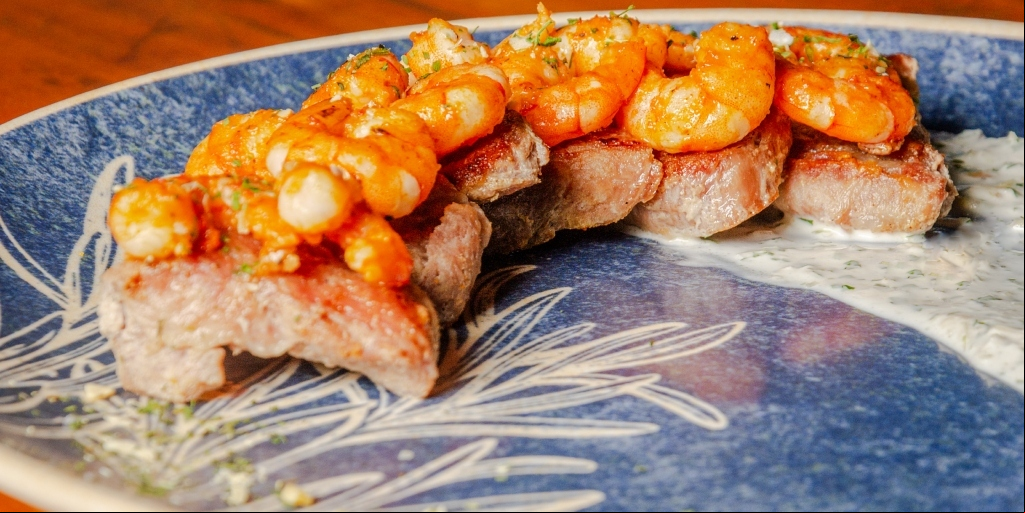 Restaurante Loft:  a inovação é representada pelo filé mignon suíno e camarão