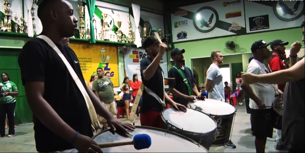 Campeã do último Carnaval em Friburgo, Vilage briga pelo bicampeonato