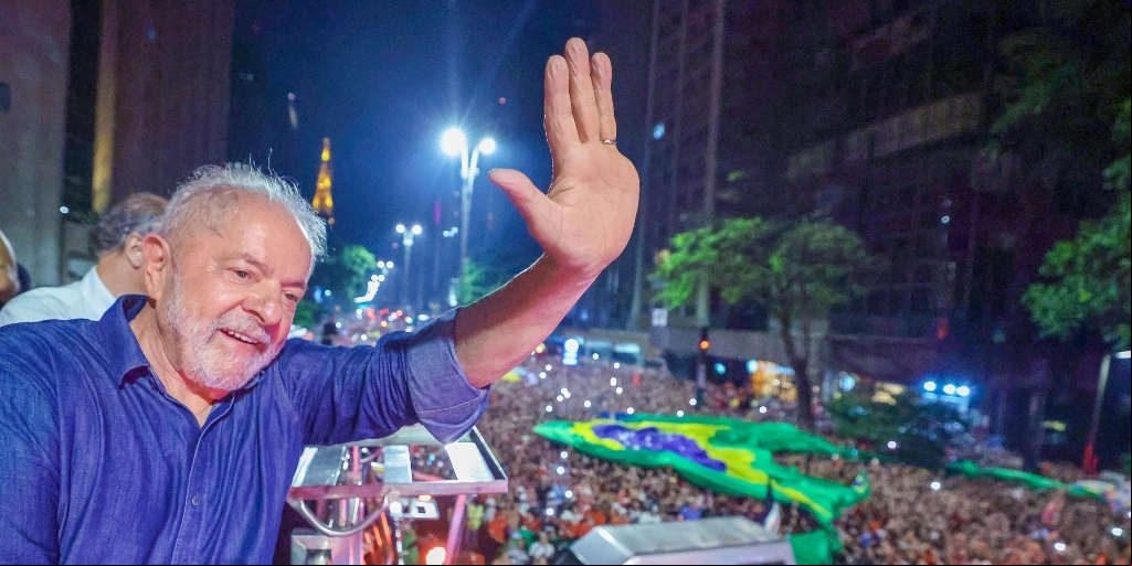 Presidente mais bem votado da história foi eleito para seu terceiro mandato