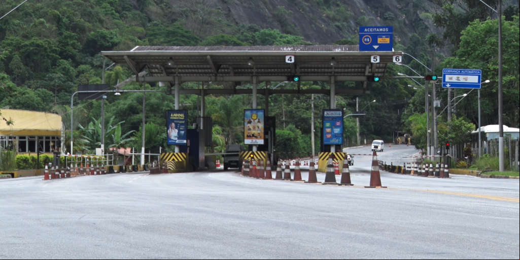 Justiça suspende efeitos da lei que previa isenção de pedágio na rodovia RJ-116