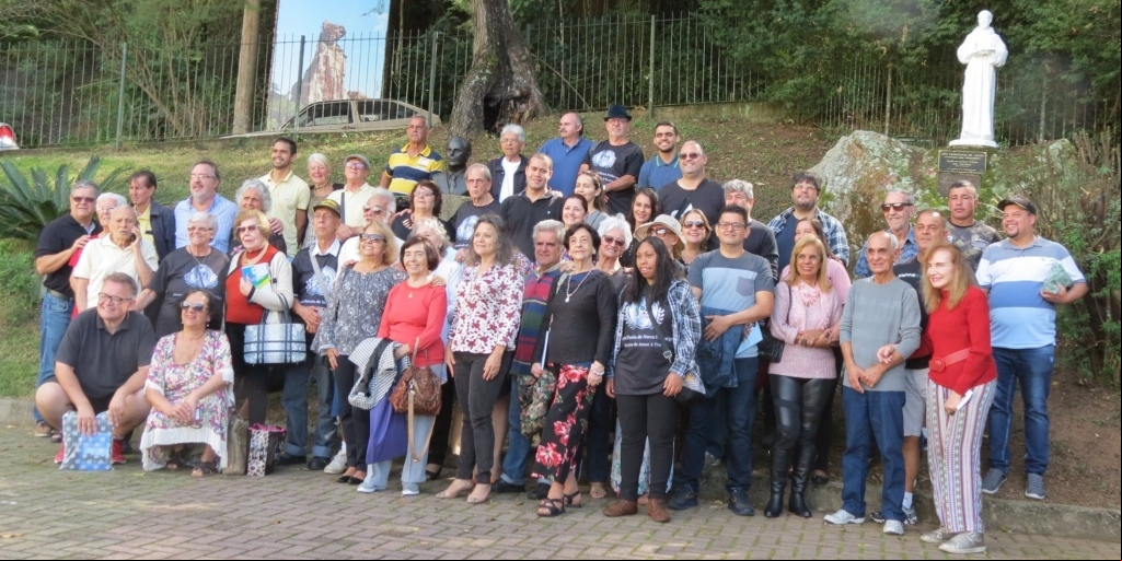 Evento já é tradição na cidade e recebe trovadores e visitantes de diversos locais do país